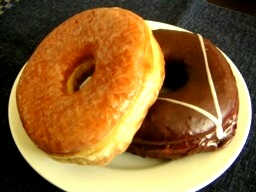 REGULAR DOUGHNUT (���M�����[�h�[�i�b�c)